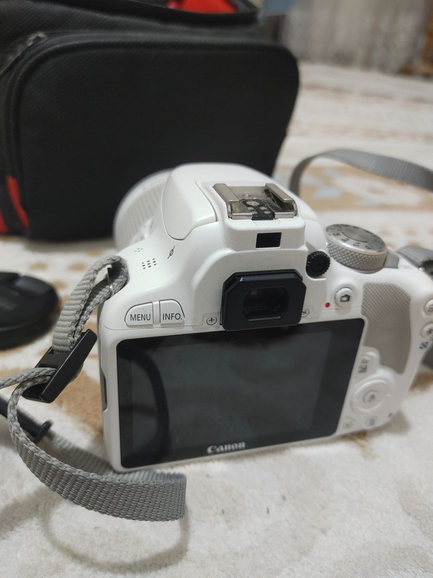 canon 100d фотоапарат