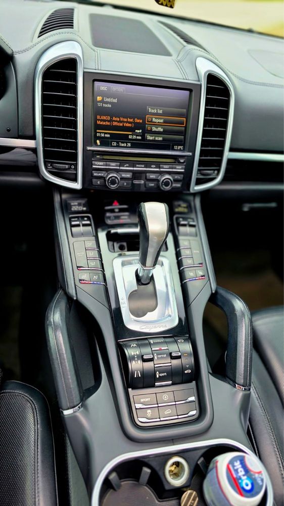 • Inchirieri Auto Premium • Rent A Car / Porsche Cayenne / Brb Rental