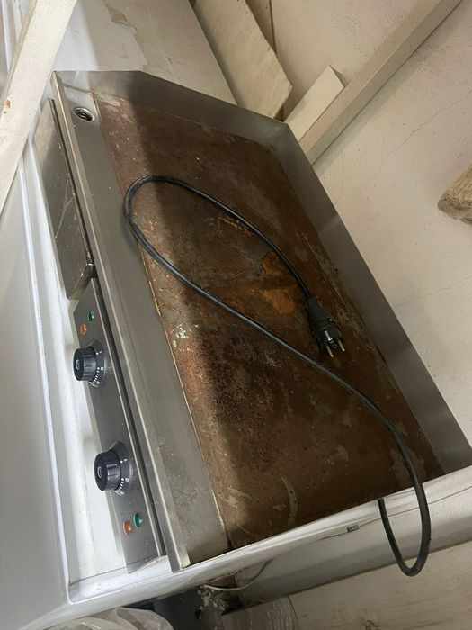 Жарочная плита 220w