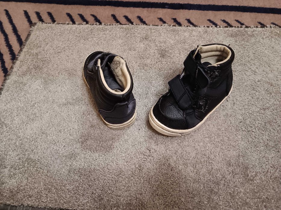 Детски маратонки и боти за момче 21, 22 и 24 номер