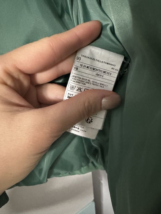 Vand geaca groasa firma benetton marimea 90 cm