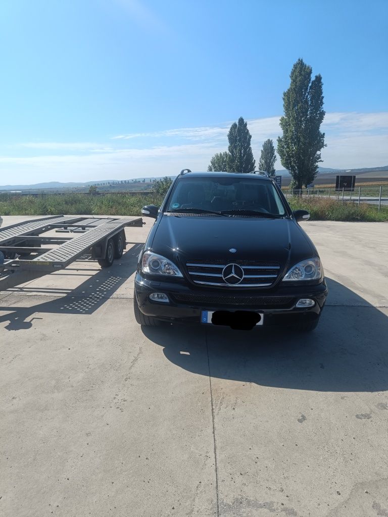 Dezmembrez Mercedes ml 270 w163