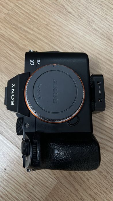 Sony A7lll фотоаппарат full frame в хорошем состоянии,