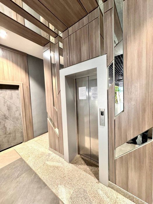 Паркентский евро офис в бизнес центе 129кв.м 8этаж срочно