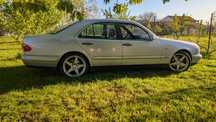 Mercedes E420 V8