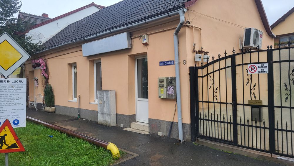 Ofer Ofer spre închiriere spațiu comercial, 50 mp