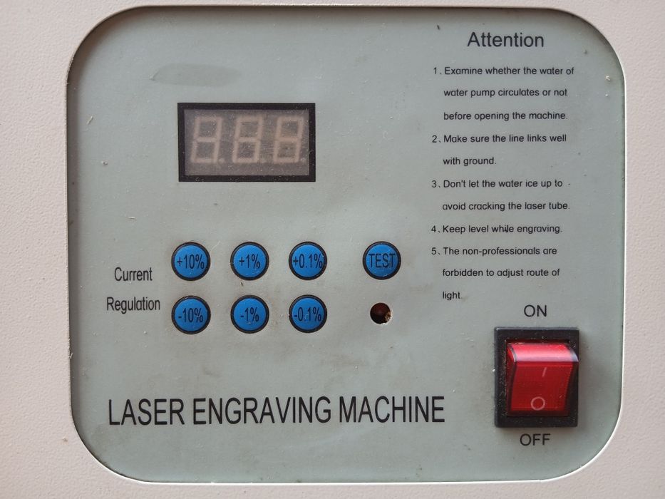 Лазер за гравиране и рязане 40 W CO2