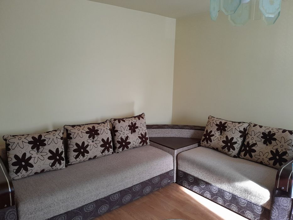 Vând colțar pentru camera