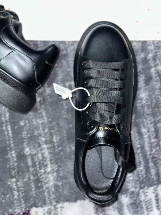 Alexander McQueen Premium