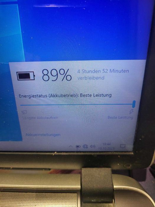 HP Pavilion 17-f050ng