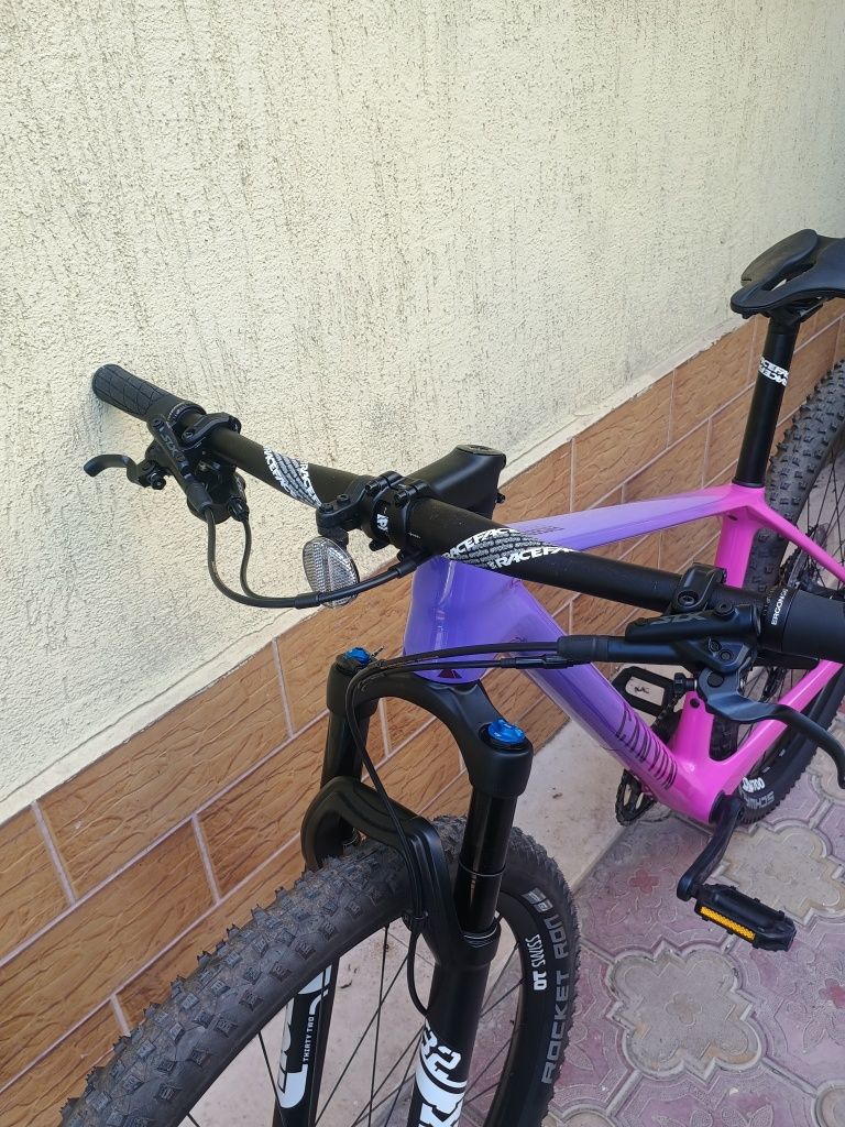 Canyon Exceed 29 цола Карбон