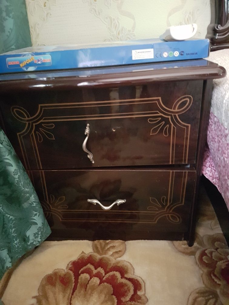 Продам спальный гарнитур б/у