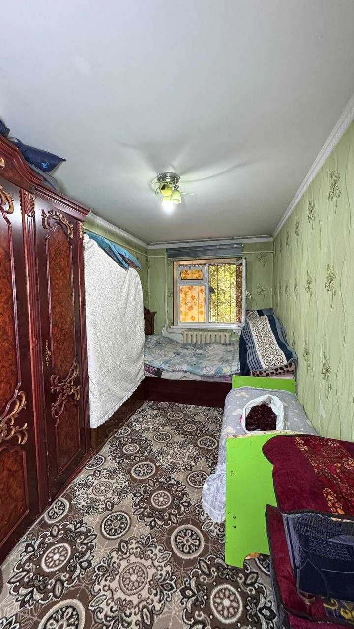 Фрунзиский Часпик супермаркет 1 қават 3 хона квартира сотилади.ID:1414