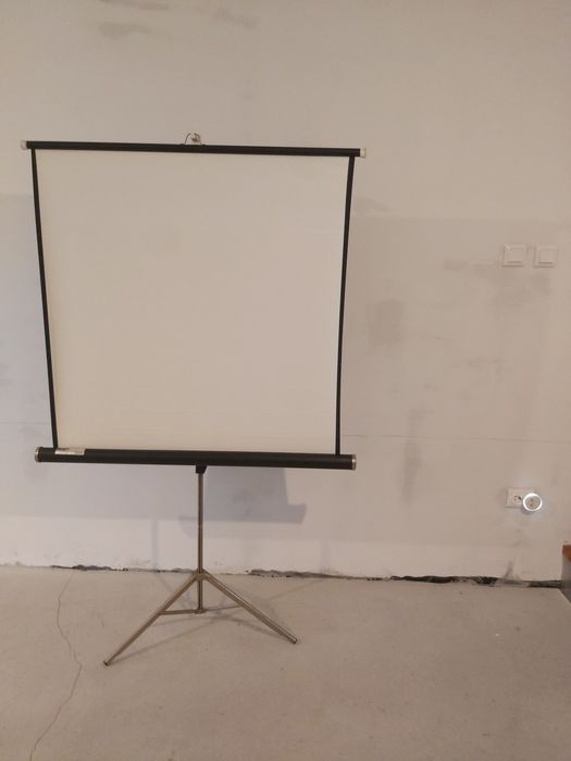 Ecran de proiectie pe trepied 102x102 cm