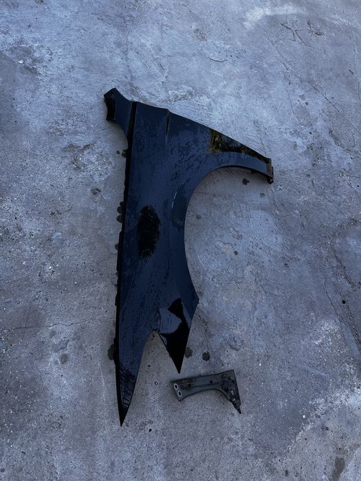 Aripă stânga față vw passat b8.