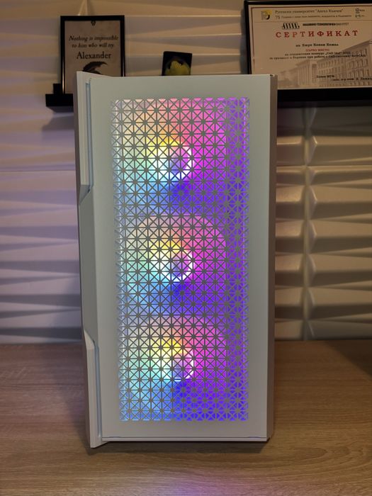 Бял Геймърски компютър Ryzen 5500, GTX1070,16 ram, 500 ssd, 600W