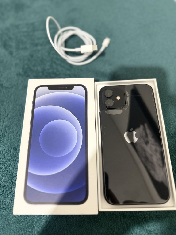 Продавам İphone 12 като нов