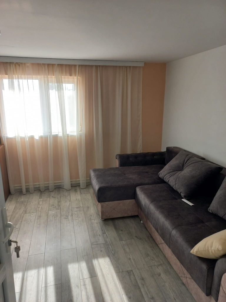 Casa de închiriat lângă Slatina