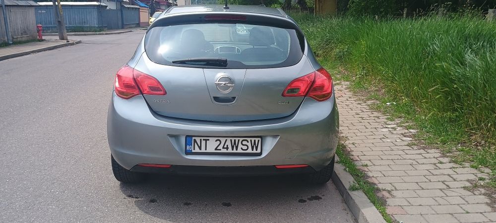 Vand Opel Astra J 1.7 CDTI an 2012