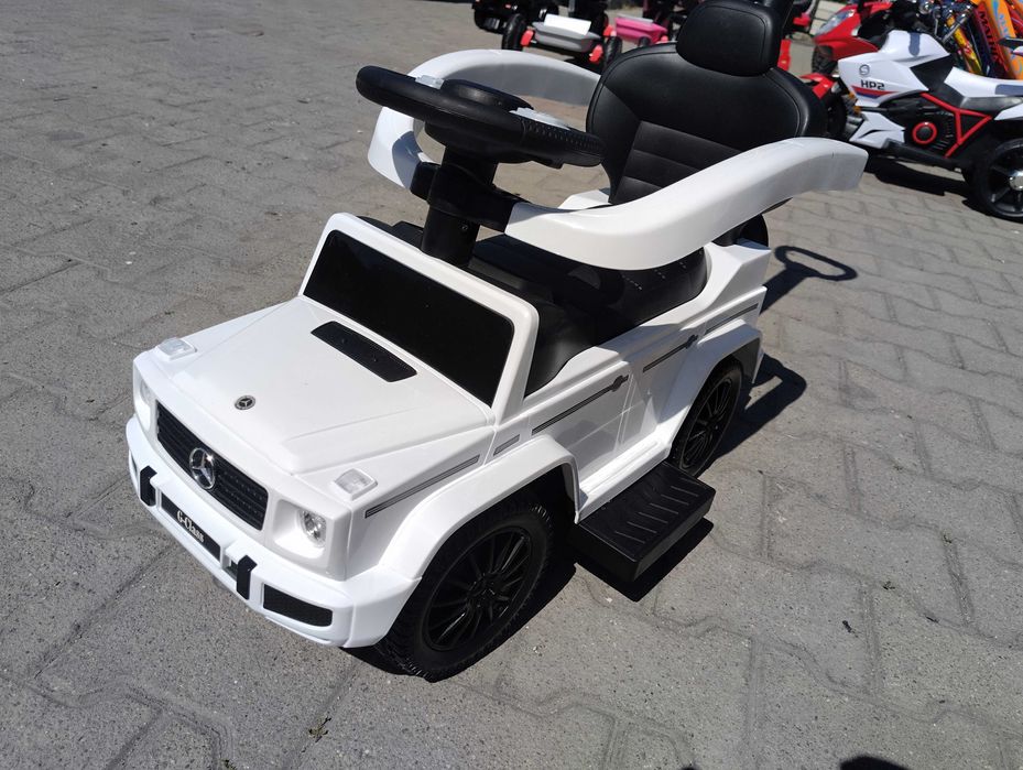 MERCEDES Кола за яздене с дръжка Mercedes-benz G350d бял