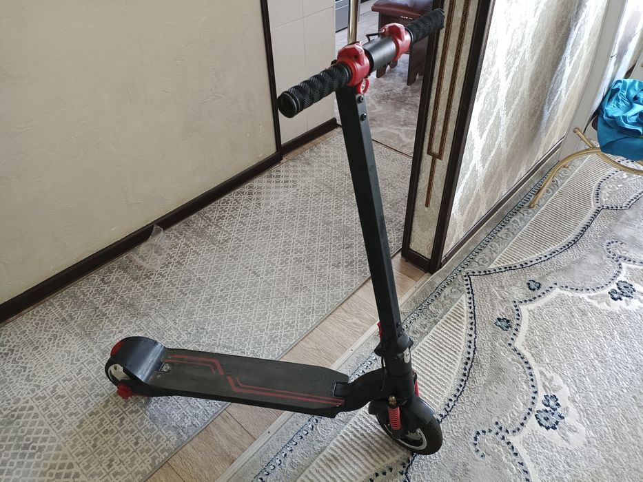 Электросамокат э