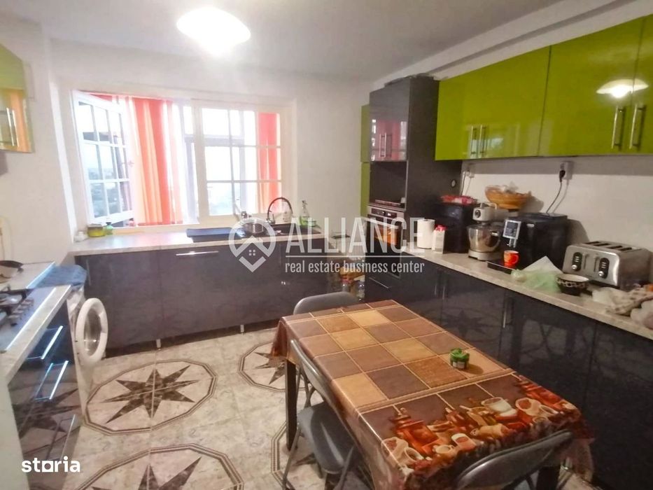 BULEVARDUL FERDINAND (COD 10)- Apartament 3 camere de vanzare