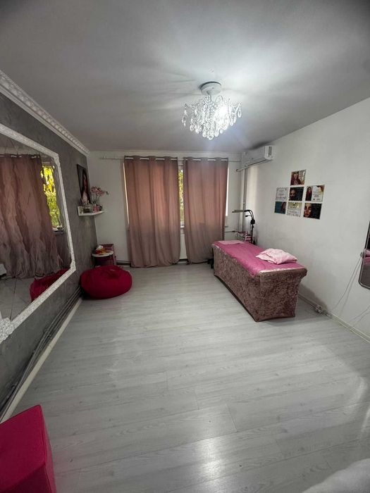 Pretabil birou / cabinet - la bulevard - parter - PROPRIETAR