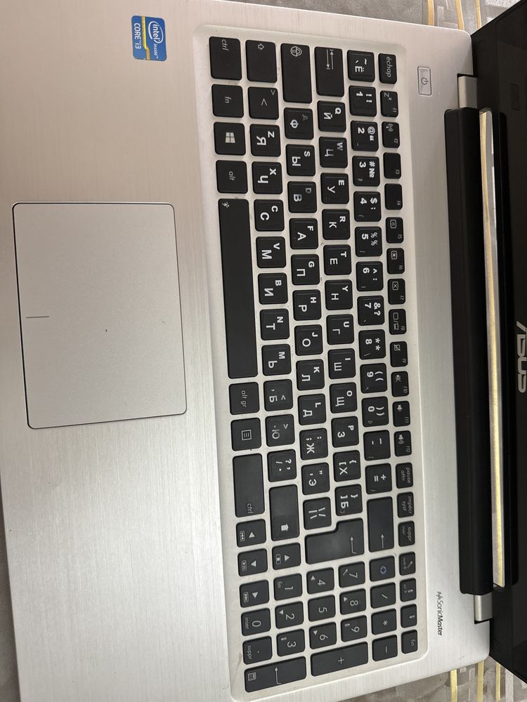 Ноутбук ASUS сотилади.  Сенсор.Холати ало даражада.