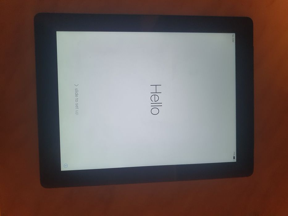 Vând tabletă apple ipad 3