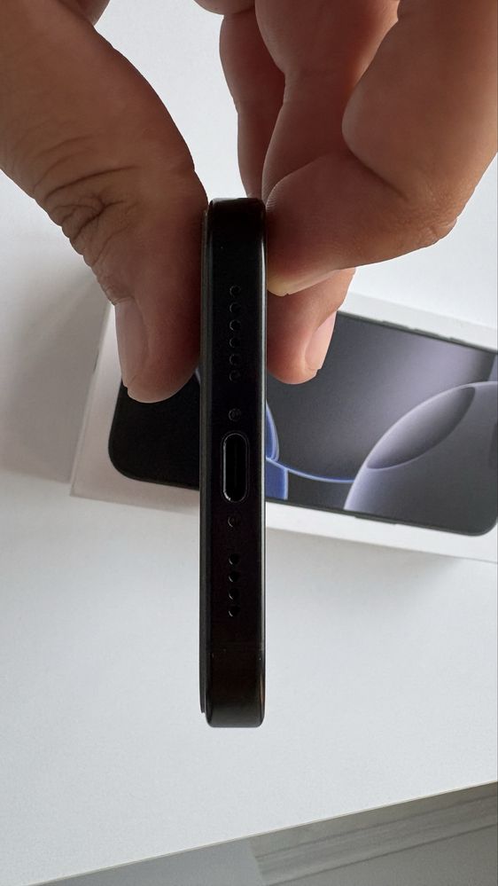iPhone 16 Pro Max 512 GB Черен - като нов, гаранция Виваком