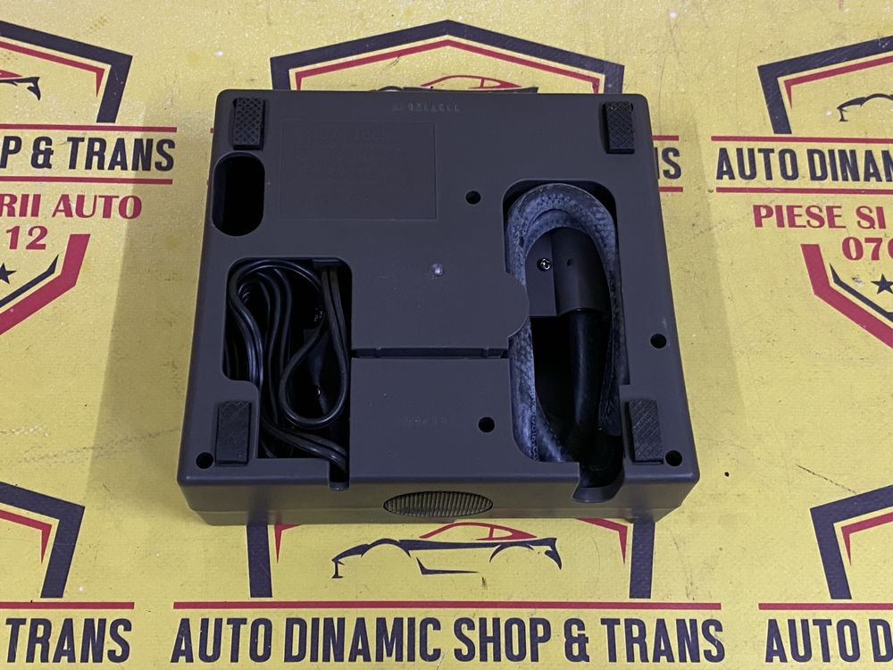 Compresor aer auto masina OEM Vw Seat Skoda Audi umflat roti 12V 180 w