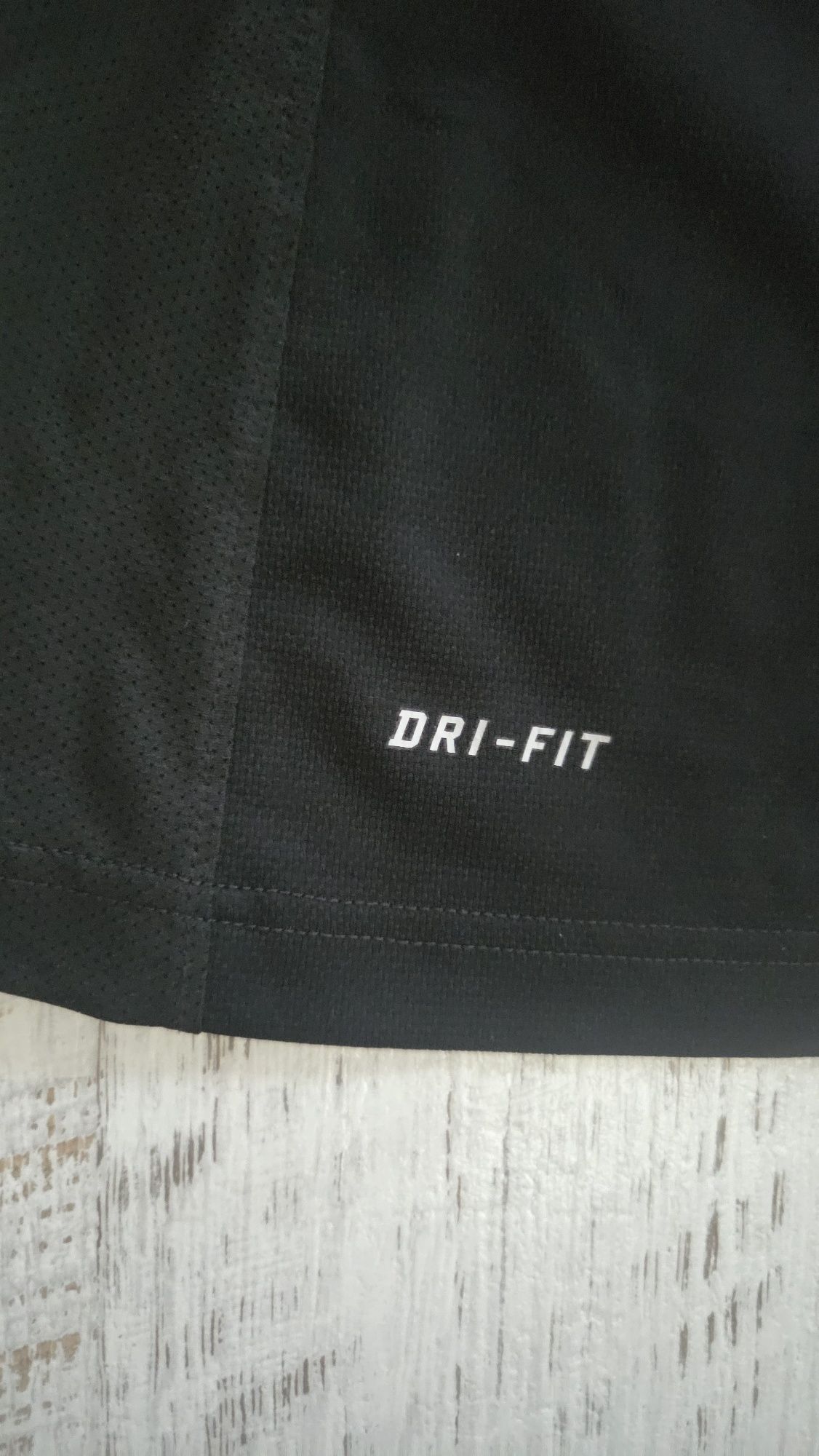 Nike Dri-Fit Lebron James