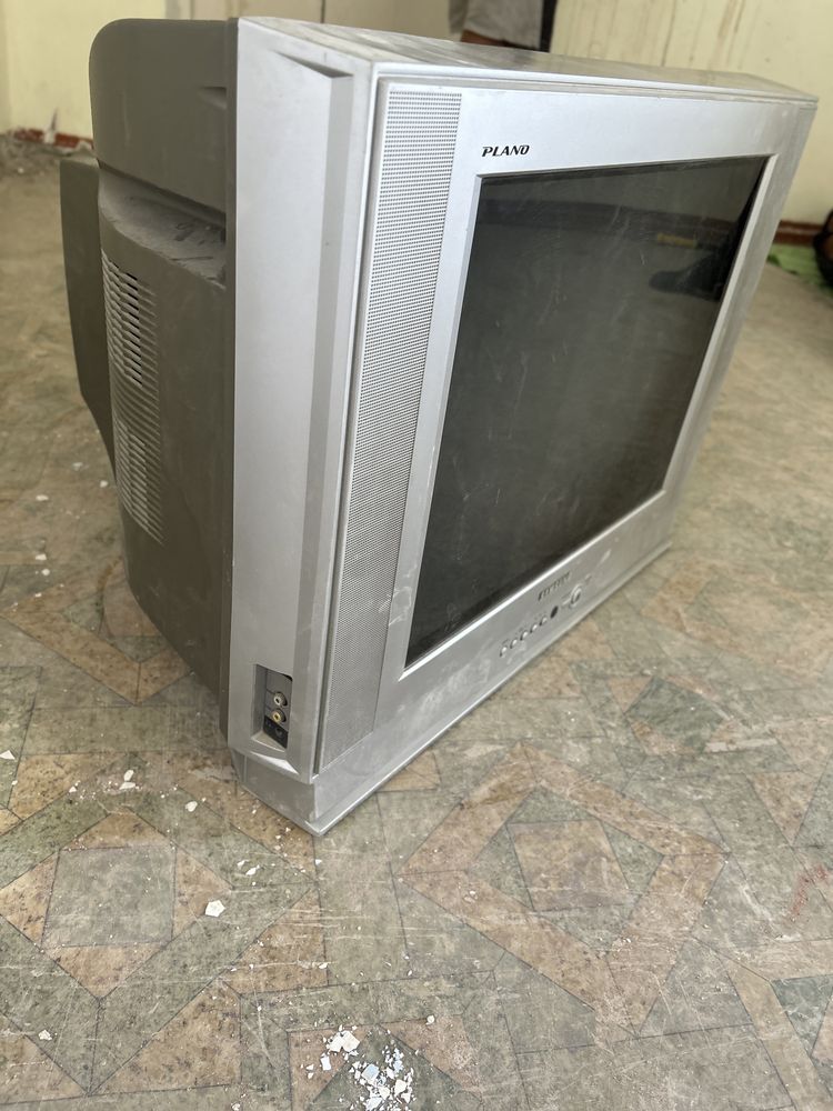 televizor samsung Pland xolati yaxshi