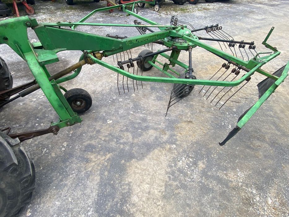 Grebla de adunat fan Deutz Fahr 2.50 m