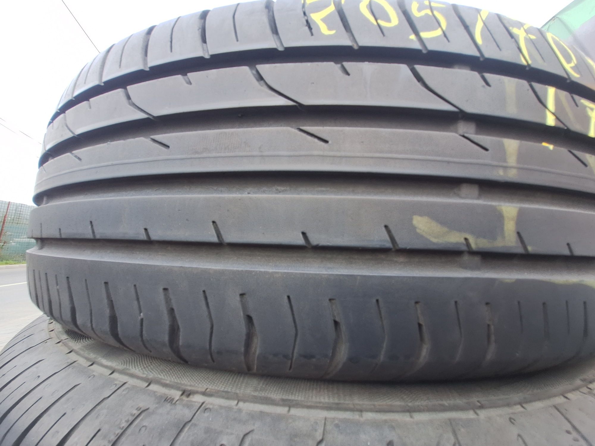 2 anvelope vara 205/70r16 Continental Montaj Gratuit