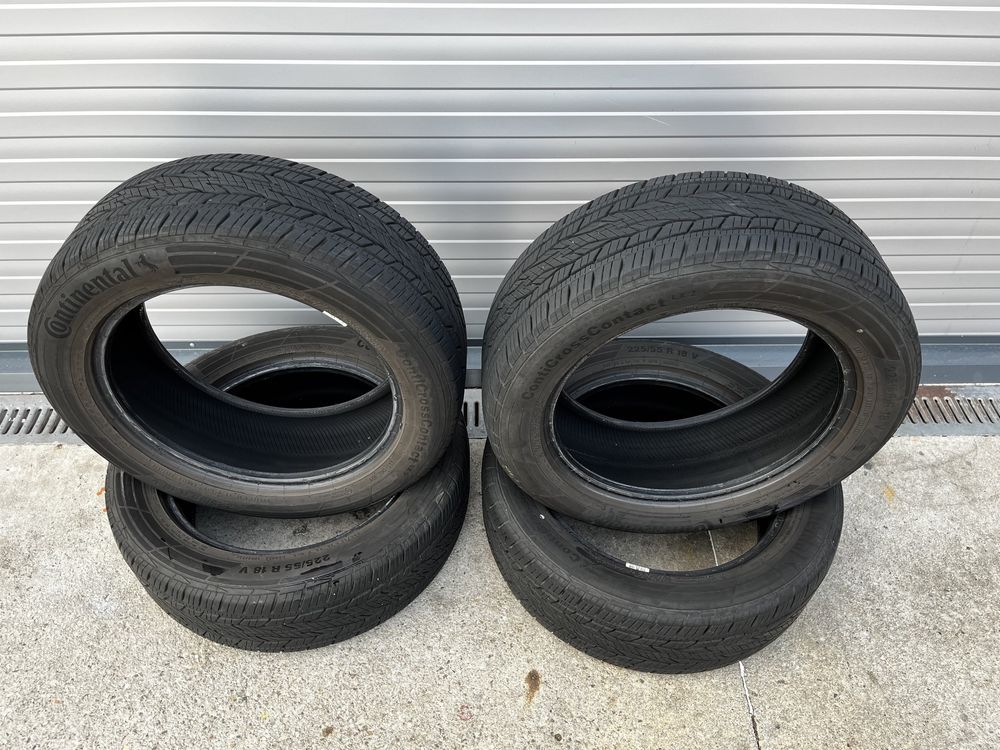 4бр.гуми 225/55/R18/V/Continental Conti Cross Contact/LX2