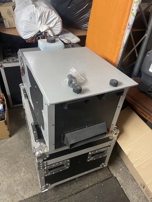 Masina fum greu cu gheata dj