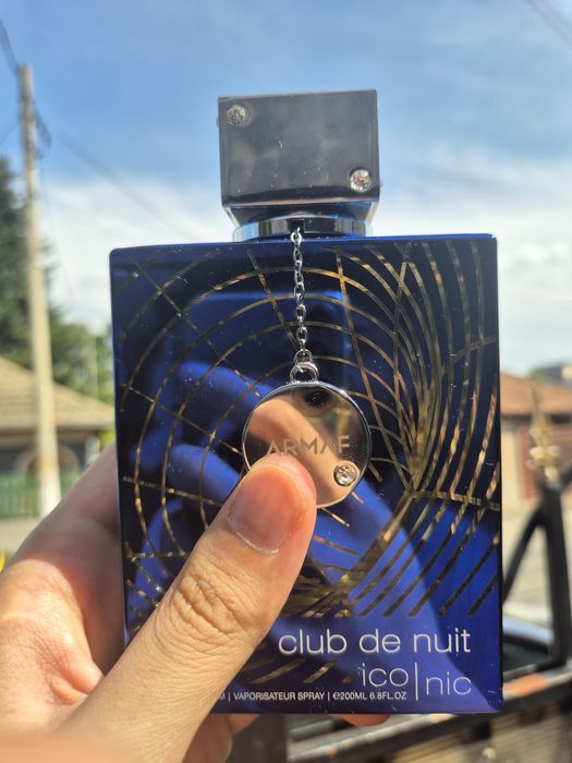 Parfum Armaf Club De Nuit de 200 ml (arabesc)