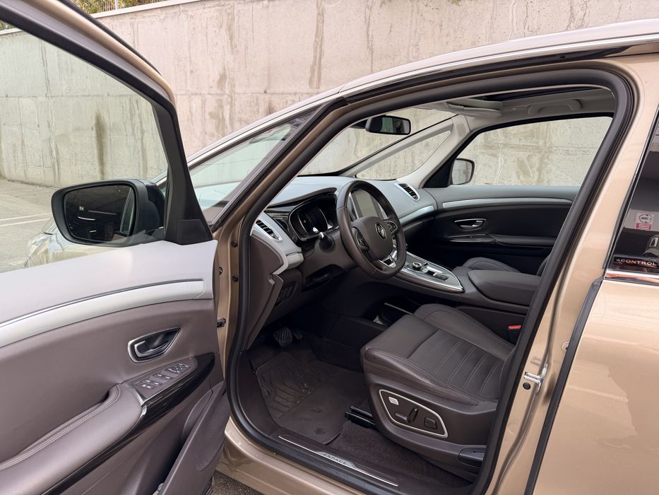 Renault Espace 1.6 diesel Full Option/ Trapa/Camera/4Control