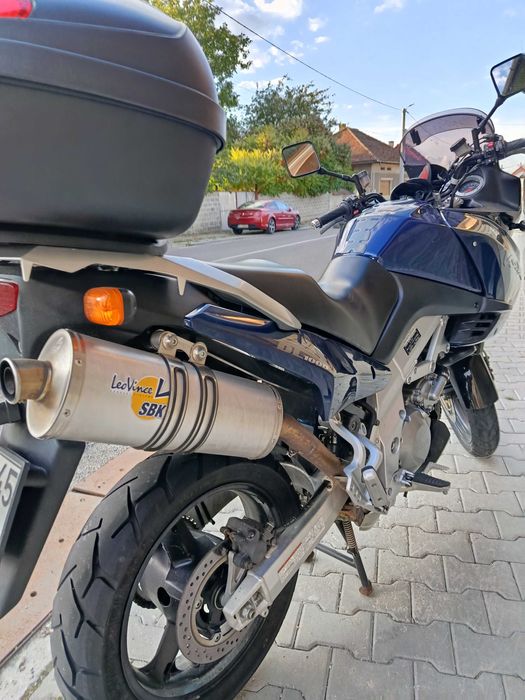 Suzuki v-strom 1000