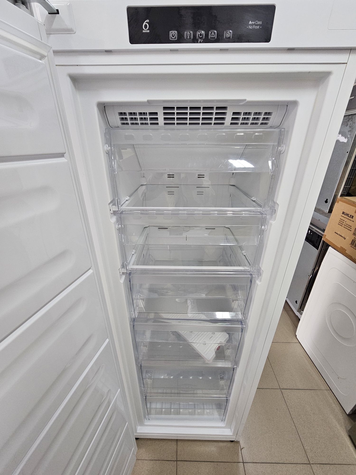 Фризер Whirlpool