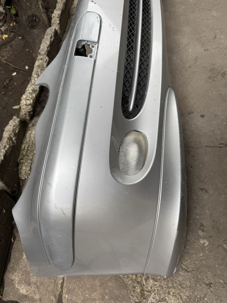 Предна броня за мерцедес w203
