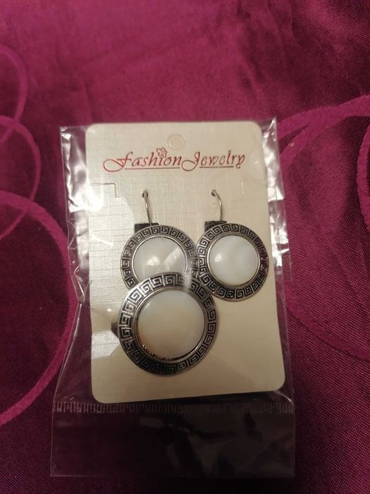 обеци с пръстен комплект