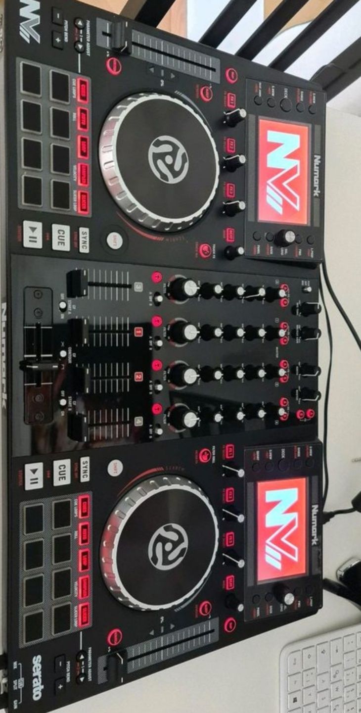 Срочно срочно срочно Numark nvii dj controller