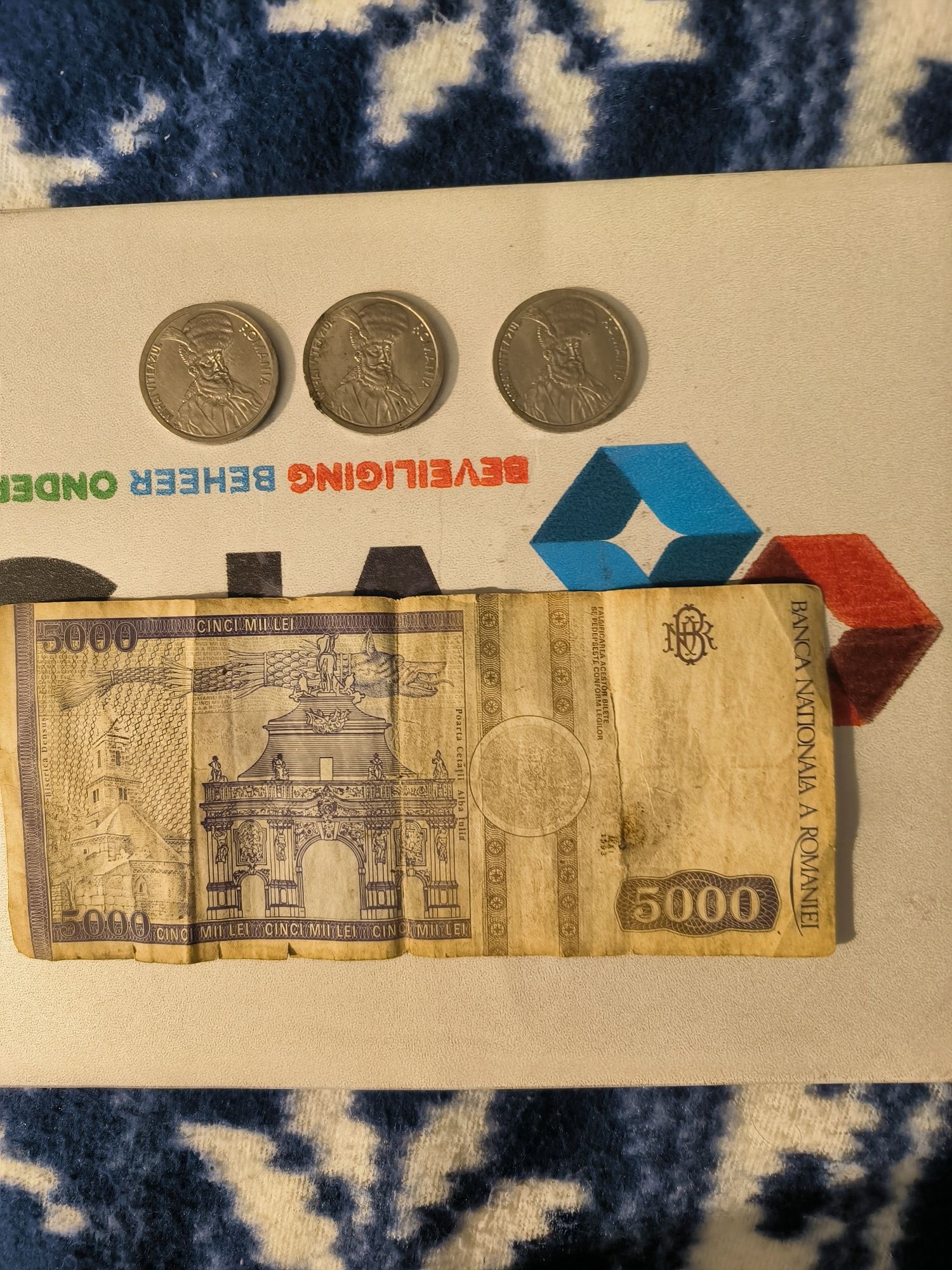 Bancnota de 5000 Avram Iancu și 3 monede 100 lei 1993