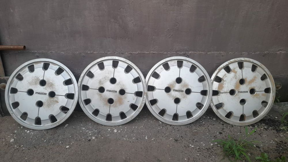 Продам колпаки Mazda