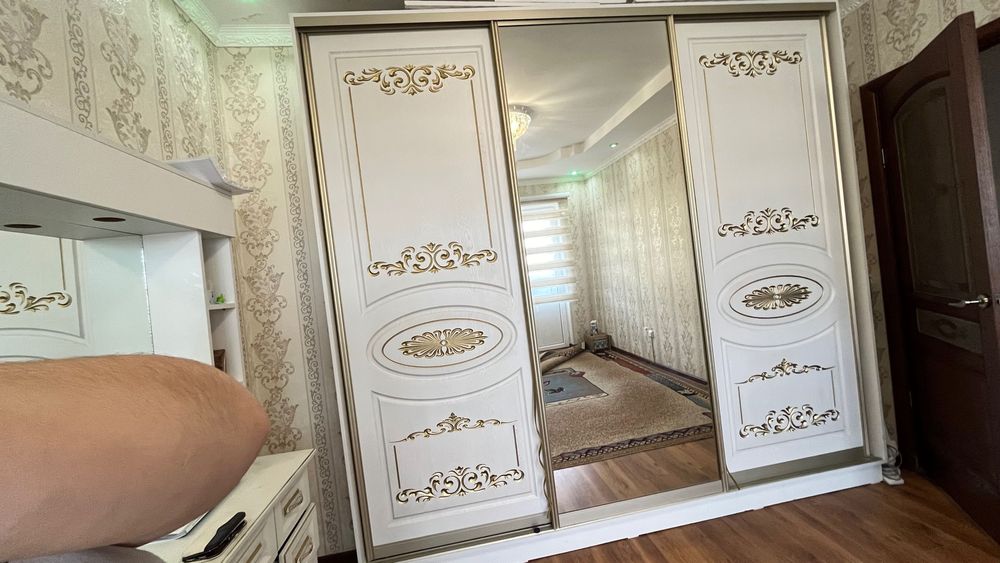 Спальный гарнитур