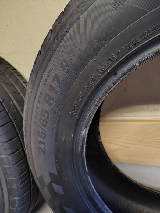 Anvelope vara 215/65/17 99v kumho 300 lei 2 buc.