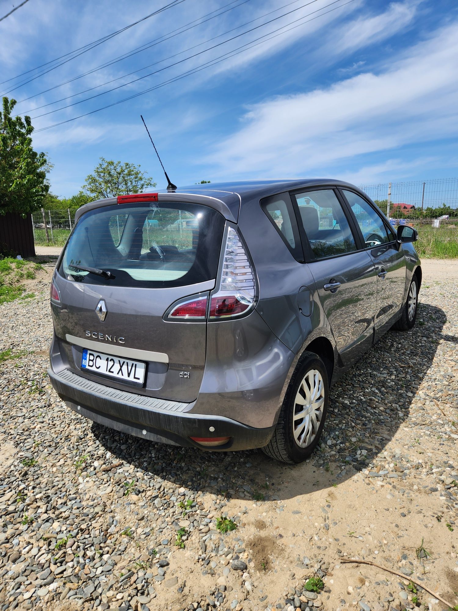 RENAULT SCENIC 2013 1.5 dCI 110 cp