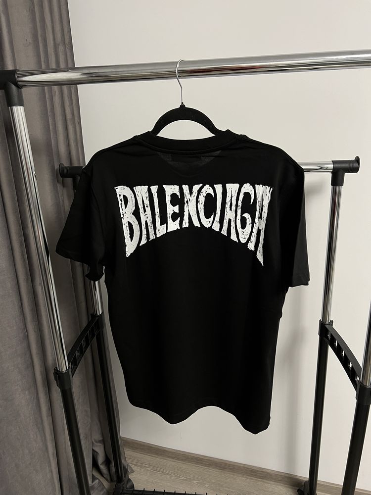 Tricou BALENCIAGA super calitate